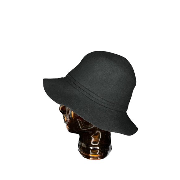 Nordstrom Women\'s 100% Wool Black Made in Italy Floppy Brim Bucket Winter Hat‎